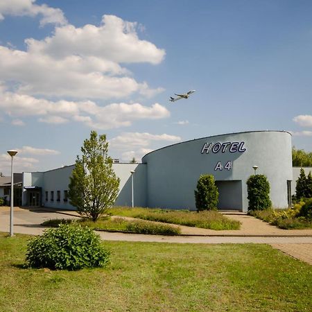 HOTEL A4 Airport Kraków MOP Morawica Aleksandrowice  Exterior foto