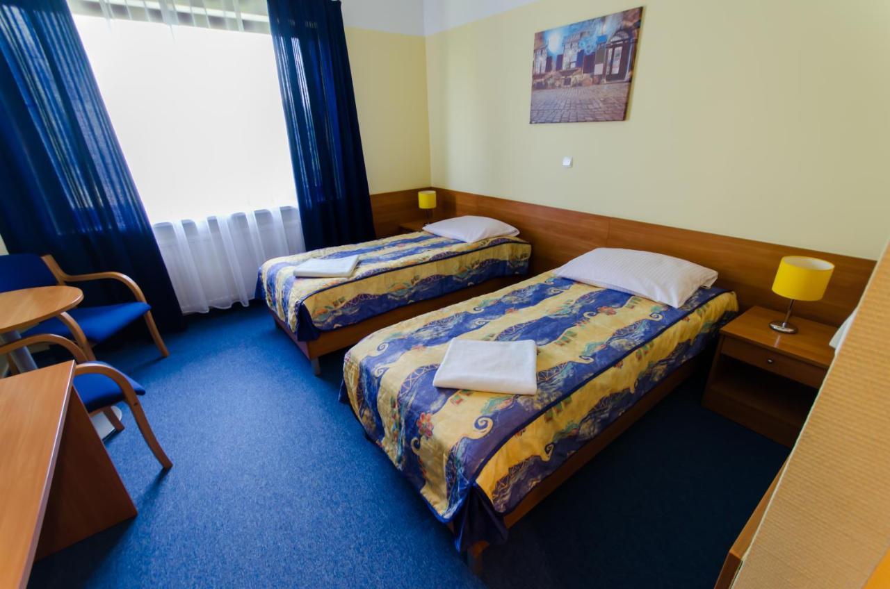 HOTEL A4 Airport Kraków MOP Morawica Aleksandrowice  Exterior foto